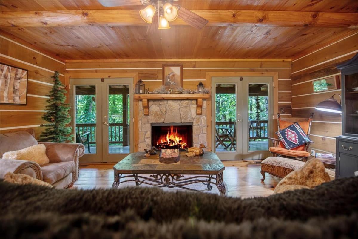 Вилла Waterfront Mountain Cabin With Hot Tub Блу-Ридж Экстерьер фото