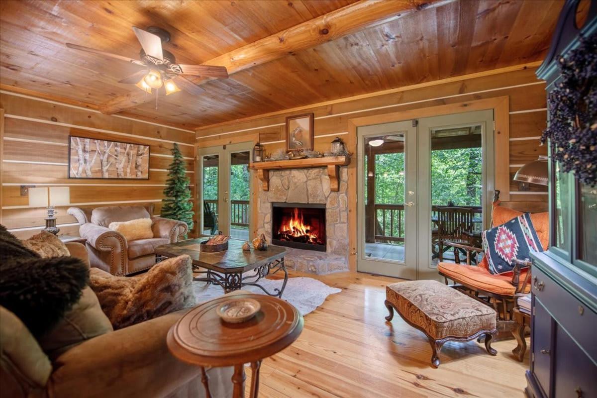Вилла Waterfront Mountain Cabin With Hot Tub Блу-Ридж Экстерьер фото