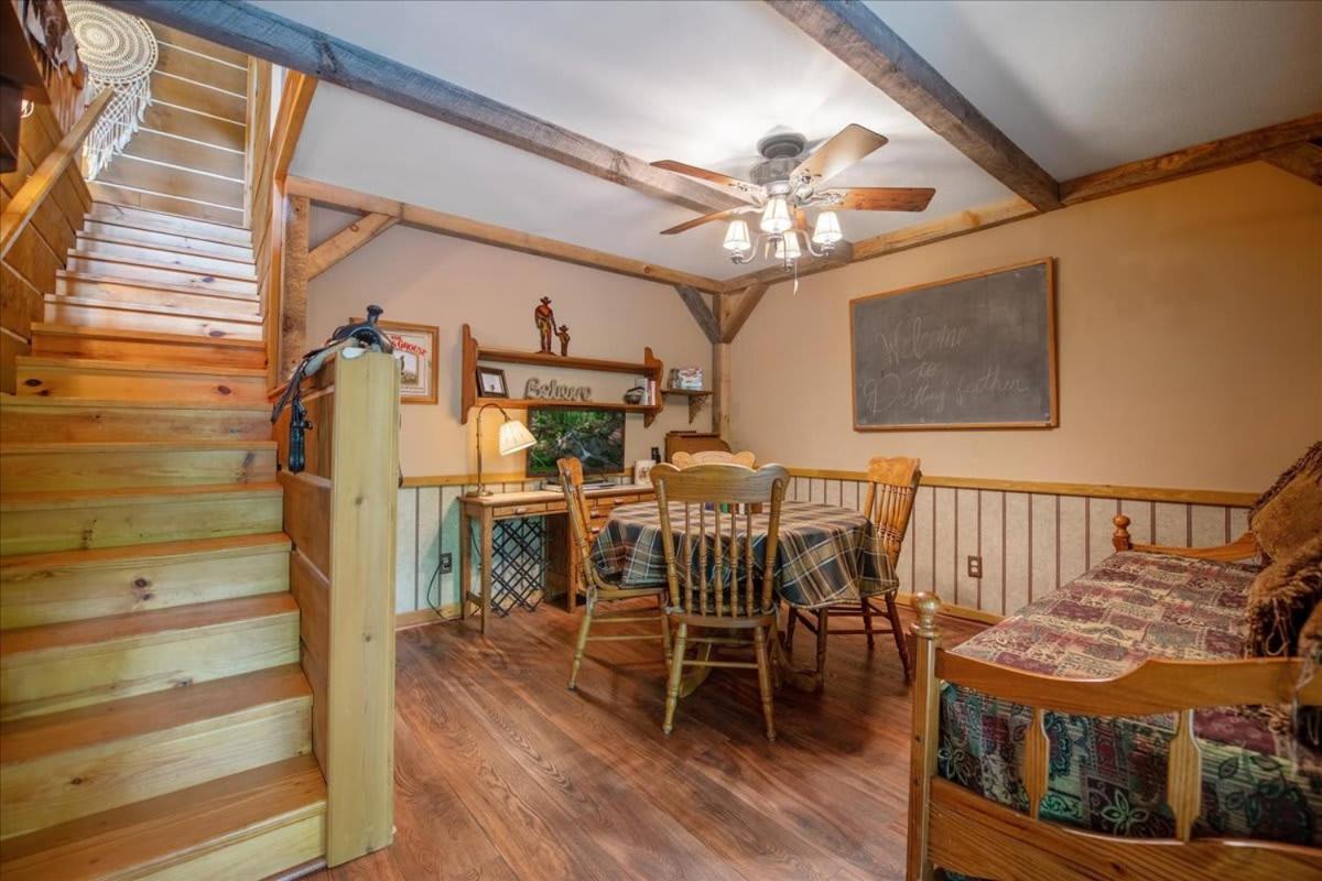 Вилла Waterfront Mountain Cabin With Hot Tub Блу-Ридж Экстерьер фото
