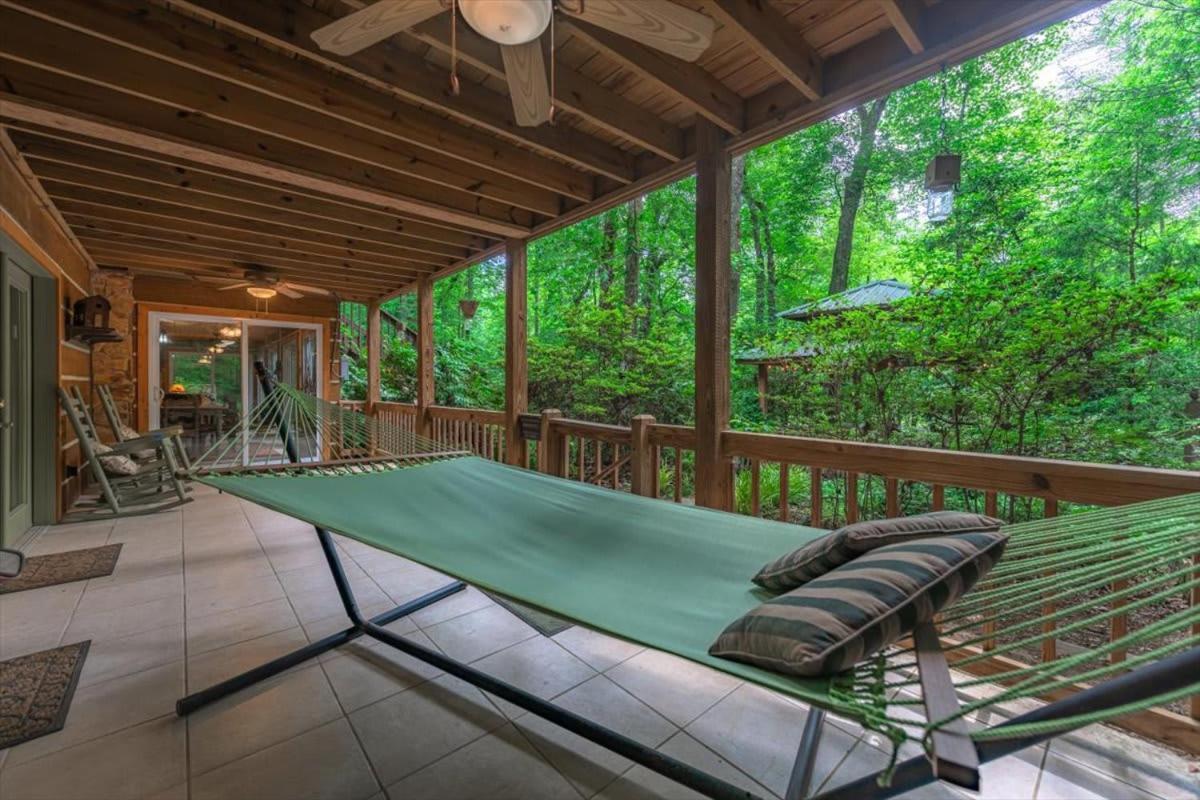Вилла Waterfront Mountain Cabin With Hot Tub Блу-Ридж Экстерьер фото