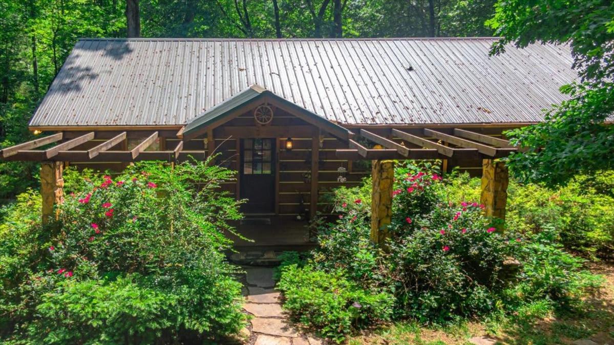 Вилла Waterfront Mountain Cabin With Hot Tub Блу-Ридж Экстерьер фото
